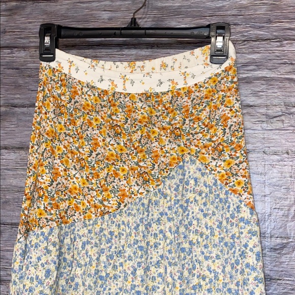 American Eagle Outfitters Asymmetrical Floral Skirt - Picture 5 of 8